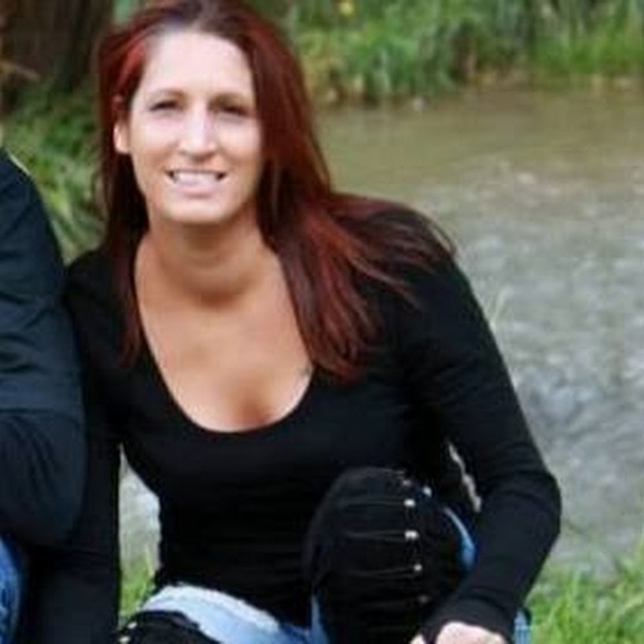 Meet your Posher, Heather - Picture 1 of 1